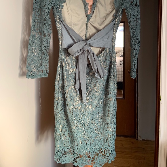 Green Lace Dress - Xenia Boutique - Picture 2 of 4